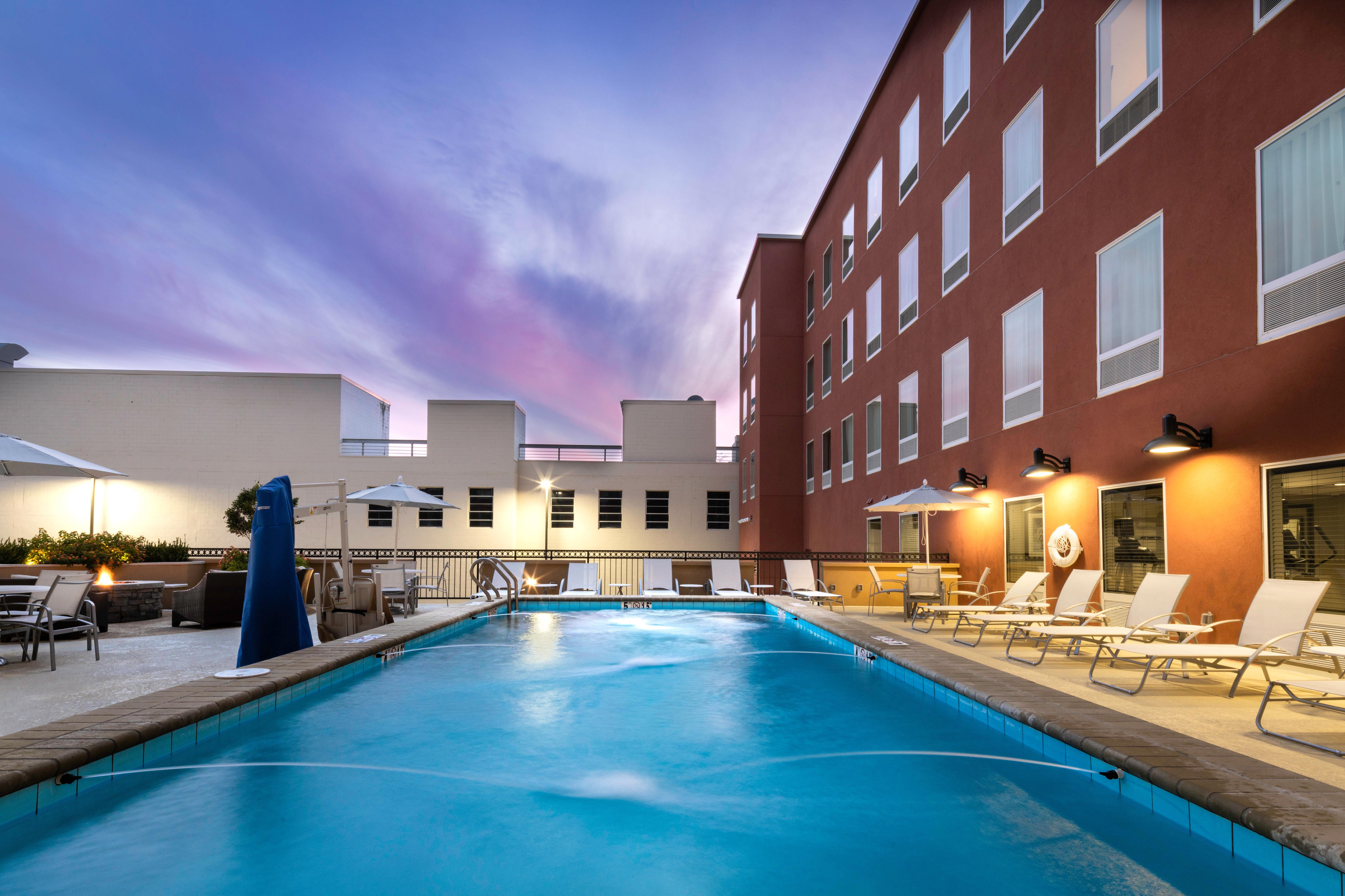 Staybridge Suites Montgomery - Downtown By Ihg Dış mekan fotoğraf